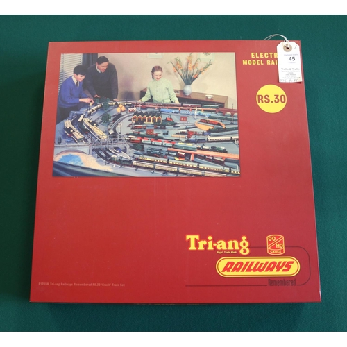 45 - A new Hornby Hobbies reissue. Tri-ang Railways Remembered  'Crash' Electric Model Railway set RS.30.... 