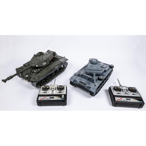 264 - 2 radio controlled tanks. A WW2 American M41A3 tank, 50cm overall. Together with a Heng Long German ... 