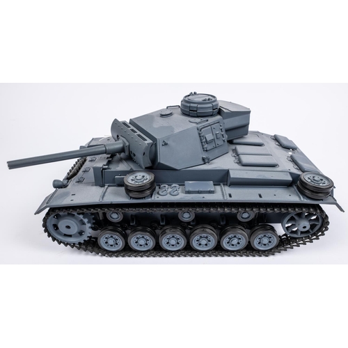 264 - 2 radio controlled tanks. A WW2 American M41A3 tank, 50cm overall. Together with a Heng Long German ... 