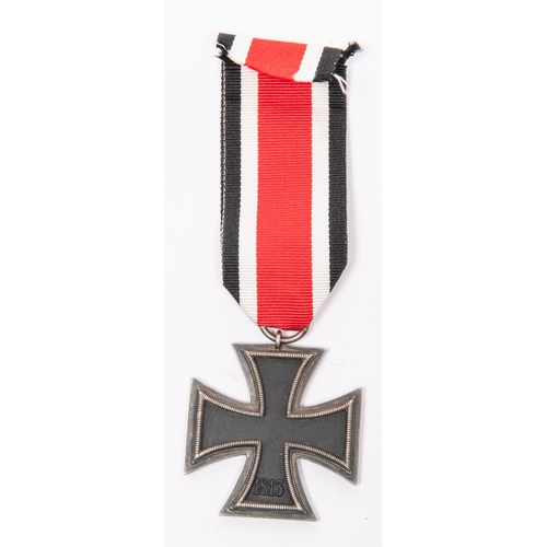 147 - A 1939 Iron Cross 2nd class. GC £40-60