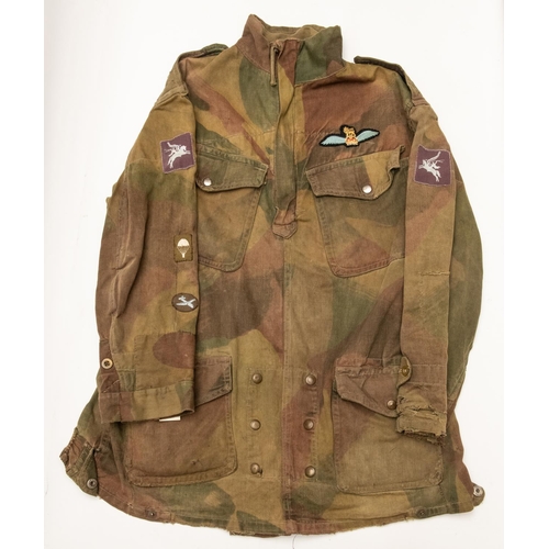 270 - A scarce WWII Airborne Troops Dennison smock, camouflage with half zip and crotch gussett strap, Peg... 