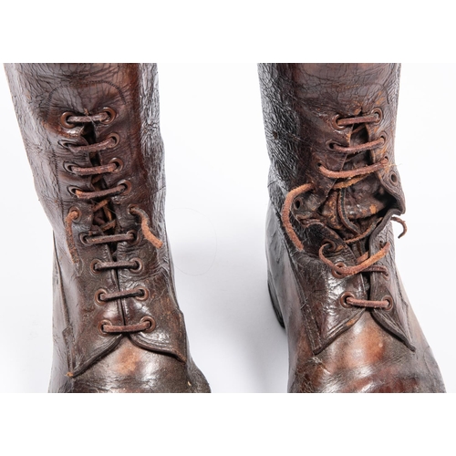 283 - A pair of officers brown leather boots, complete with trees. GC (some age cracking to surfaces). £30... 