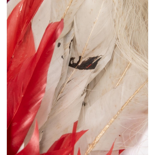 285 - A swan's feather plume for Victorian staff officer's cocked hat , length 8