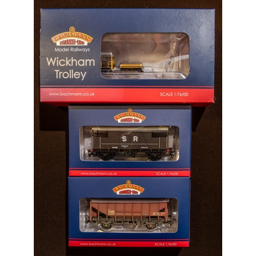 11 - 3x Bachmann Branch-Line Model Railways. Wickham Trolley Car BR Engineers (32-993). Plus an SE&CR 'Da... 