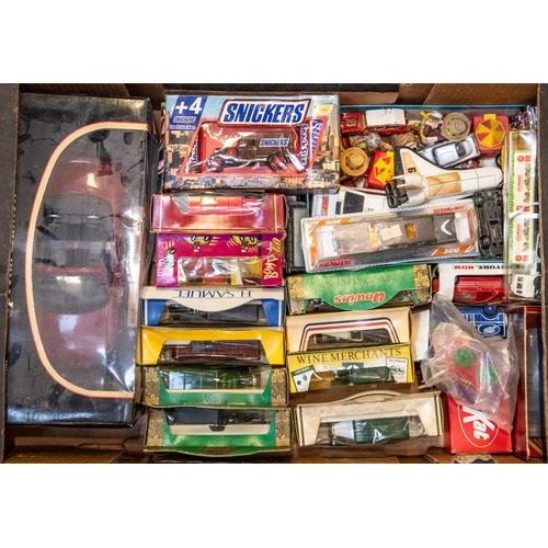 113 - Quantity of various makes, Includes Matchbox, Corgi, Lledo, Models of yesteryear, Majorette, Burago,... 