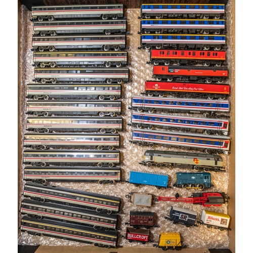 18 - A quantity of mostly Grafar 'N' gauge Locomotives and Rolling Stock. BR class 47 Co-Co Diesel Locomo... 