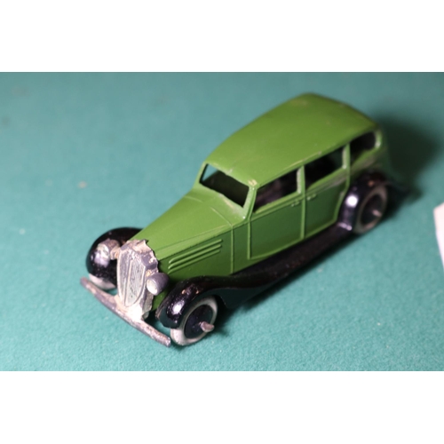 251 - Dinky Toys Vauxhall Car (30d). A 1936-1940 example in green with black open chassis, thin axles, smo... 