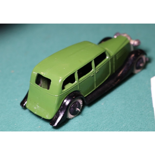 251 - Dinky Toys Vauxhall Car (30d). A 1936-1940 example in green with black open chassis, thin axles, smo... 