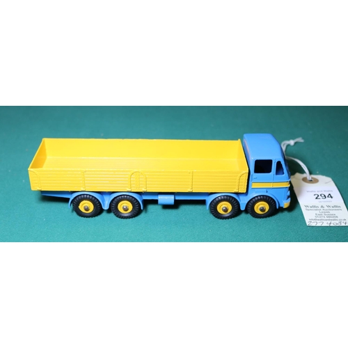 294 - Dinky Supertoys Leyland Octopus Wagon (934). A very unusual example, possible colour trial, in mid b... 