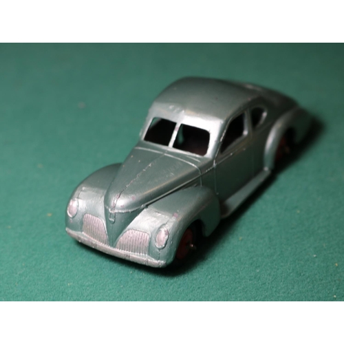 French Dinky Toys Studebaker State Commander (24-O). A rare