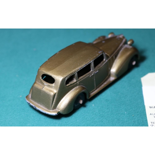 303 - French Dinky Toys Packard Super 8 Limousine (24-P). A rare example made for 1 year only, 1949, finis... 