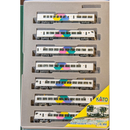 33 - A KATO 'N' gauge Train Pack. (10-433).  An E257 Series 'Azusa / Kaiji'. Comprising a 7-Car Electric ... 