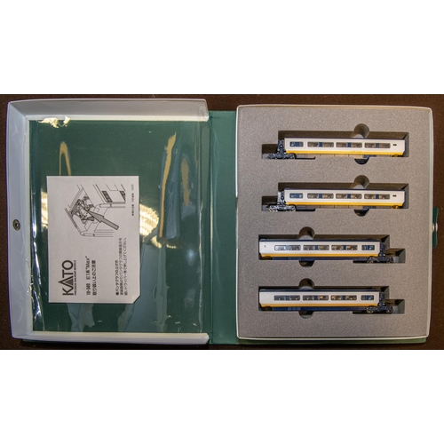 37 - A KATO 'N' gauge Train Pack. (10-328). Comprising 4 'Eurostar'  intermediate passenger coaches. In y... 