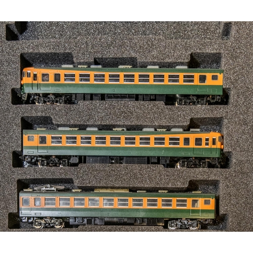 42 - A Tomix 'N' gauge J.R. Ordinary Express Series 165. (92201). A 3-Car Electric Mutiple Unit. In green... 