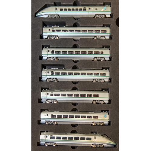 43 - A Tomix 'N' gauge Train Pack. (92733). A J.R. Series 400 Yamagata Shinkansen 'Tsubasa' (new colour).... 