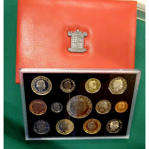 95 - Elizabeth II Proof coin collection, 2006 comprising £5 (crown size), £2 (3, regular design and two d... 