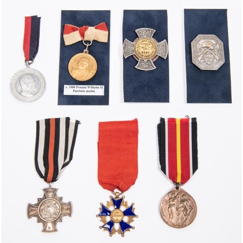 139 - Five German Veterans and Association etc medals: aluminium Wurttemberg Franco-Prussian War Anniversa... 