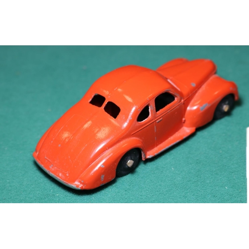 311 - French Dinky Toys Studebaker State Commander (24-O). A rare example made for 1 year only in 1950, fi... 