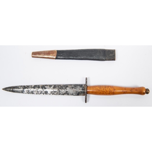 438 - An FS second pattern fighting knife, blade 6½