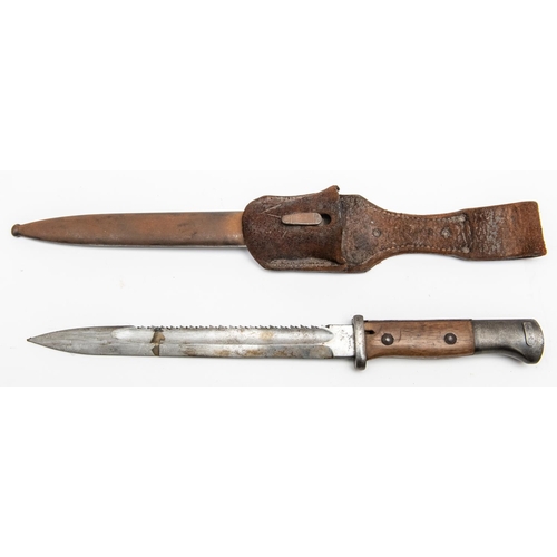 473 - A German M1884/98 bayonet, saw back blade 10