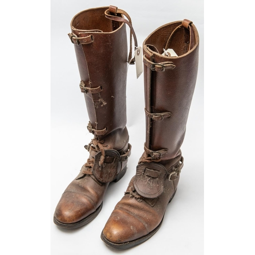 384 - A good pair of WWI British officers brown leather trench or cavalry boots, triple strapped complete ... 