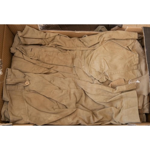 371 - WWII khaki drill garments, 2 jackets, 2 pairs of trousers, 2 pairs of shorts and also 3 pairs of off... 