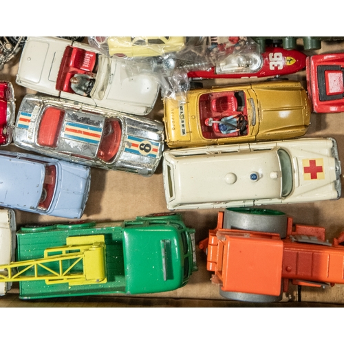 15 - Quantity of various makes to include die cast and 00 gauge railway items. Makes include Corgi, Dinky... 