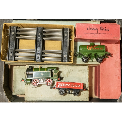 200 - Hornby O Gauge electric 3-rail 0-4-0 tank locomotive in GWR lined Brunswick Green livery, with red w... 