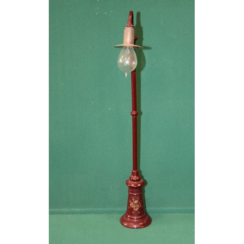 281 - Bing early 20th century cast metal street lamp. Finished in purple with the GBN logo to the lower pa... 