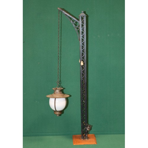 283 - Bing early 20th century very tall street lamp in metal & tinplate, main support is finished in a blu... 