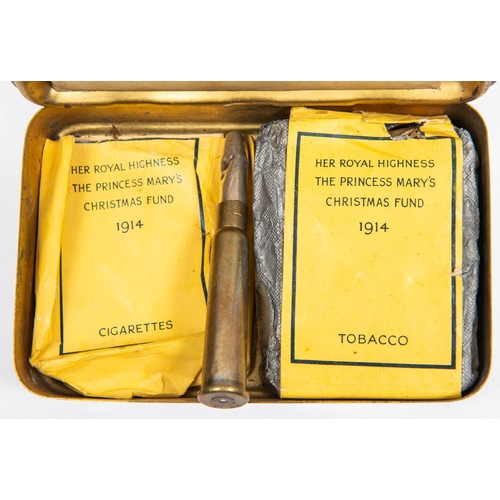 13 - A Princess Mary's Christmas 1914  gift tin, containing packet of tobacco (opened but unused), cigare... 