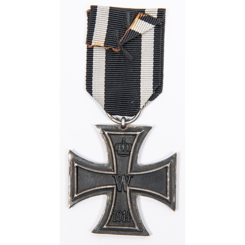 94 - A 1914 Iron Cross 2nd Class, with ribbon; Third Reich War Merit Cross, 2nd class, with maker's mark ... 