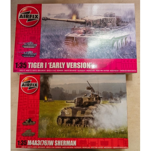 142 - 8x 1:35 scale Airfix Tank model kits. British M3 Stuart 