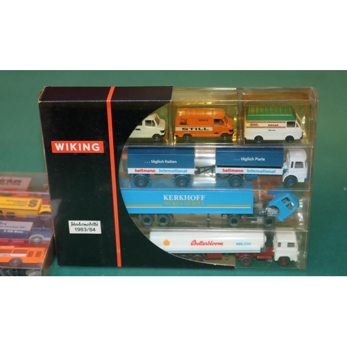 166 - 3 Wiking Werbemodelle sets. No.198302, 1982/83. No.198301, 1982/83. No.198401. All boxed. Contents l... 