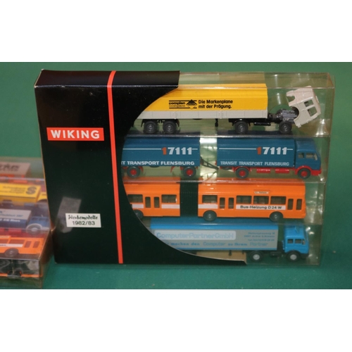 166 - 3 Wiking Werbemodelle sets. No.198302, 1982/83. No.198301, 1982/83. No.198401. All boxed. Contents l... 