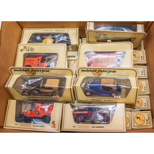 175 - 195 Models of yesteryear in straw boxes. Includes, Ford model T vans, Talbot vans, Crossley, Lagonda... 