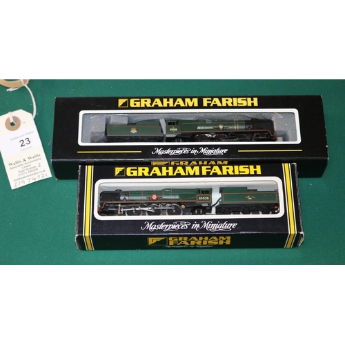 23 - 2 Graham Farish by Bachmann N Gauge Locomotives. A BR Merchant Navy Class tender locomotive 'British... 