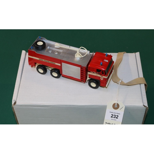 232 - An Alan Smith/Roxley Models Belgian DAF 3300 6x6 Airport Fire Truck. A white metal model finished in... 