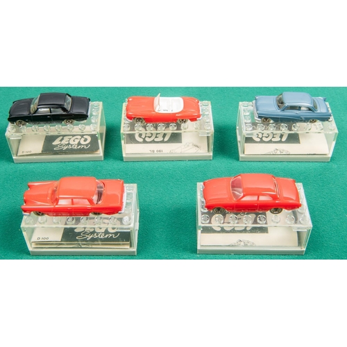 238 - 5 Scarce Lego HO scale cars, dating from the 1960s. Ford Taunus (red), Mercedes 220s (red), Taunus d... 