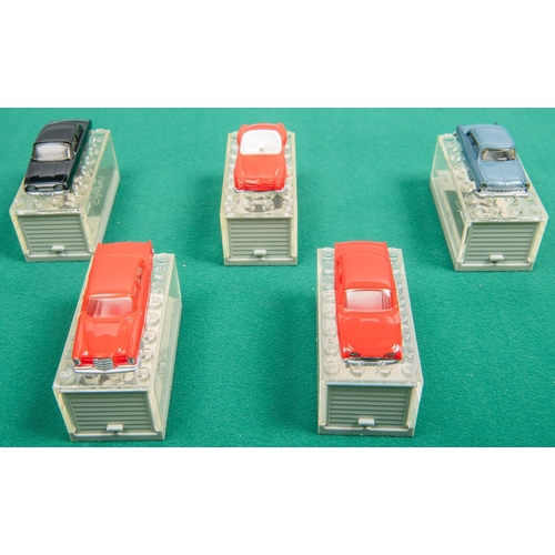 238 - 5 Scarce Lego HO scale cars, dating from the 1960s. Ford Taunus (red), Mercedes 220s (red), Taunus d... 