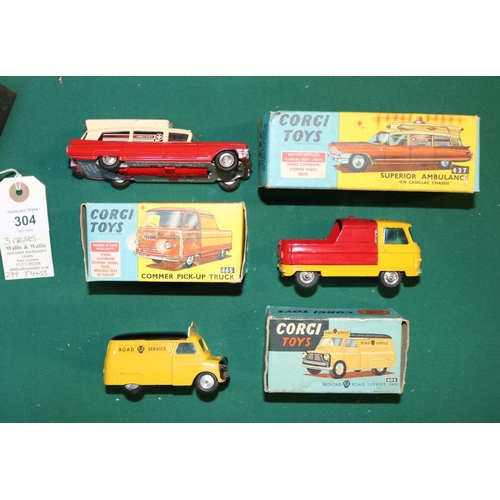 304 - 3 Corgi models. 437 Superior ambulance on Cadillac chassis, with battery compartment and bulb, 465 C... 