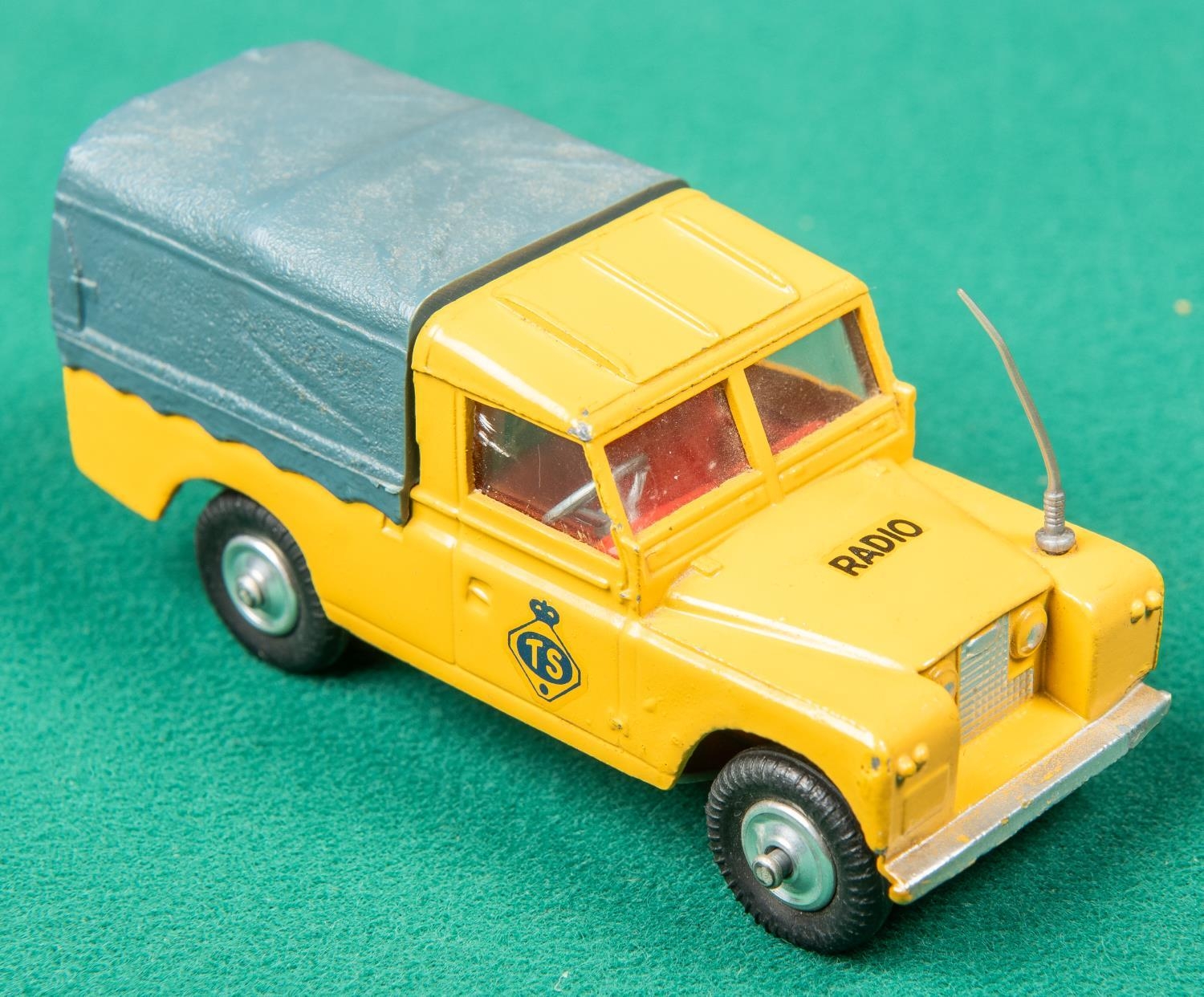 ミニカー LANDROVER CORGI TOYS 3set Three Boxed Corgi Toys 438 Land Rover Models