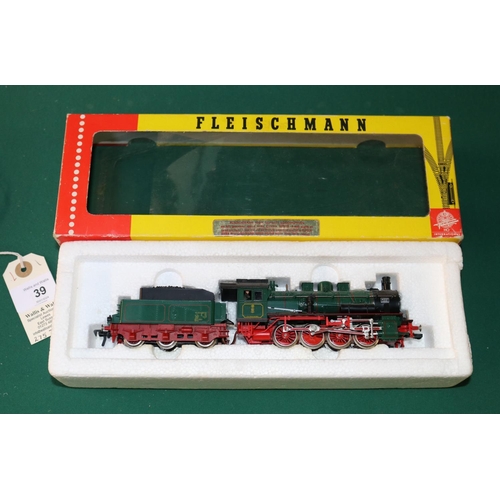 39 - A Fleischmann HO gauge 0-8-0 Tender Locomotive, RN 4537 Hannover (4147). In green and red livery. Bo... 