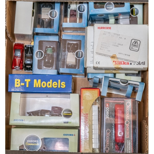 43 - A quantity of model railway etc. Tri-ang including a Rocket Launching Wagon, 2x Pullman 1st Class Ma... 