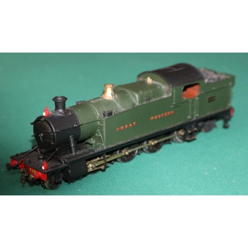 48 - A fine quality white metal/brass OO gauge 2-rail electric GWR Class 7200 2-8-2 heavy freight tank Lo... 