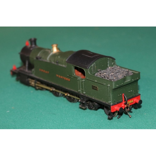 48 - A fine quality white metal/brass OO gauge 2-rail electric GWR Class 7200 2-8-2 heavy freight tank Lo... 