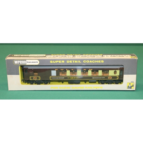 5 - A Wrenn Railways Pullman Car (W6000) as Car No.80 Golden Arrow Brake Second. An unlisted example so ... 