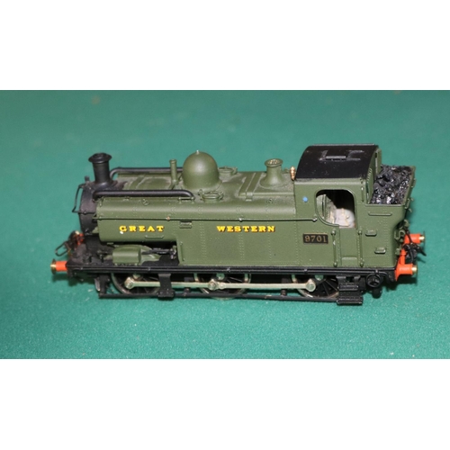 51 - A fine quality Korean by Sammongs. A brass OO gauge 2-rail electric GWR Class 97XX 0-6-0 condensing ... 