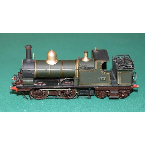 53 - A fine quality brass OO gauge 2-rail electric GWR Dean 0-4-4 tank locomotive, RN 34. In lined Brunsw... 