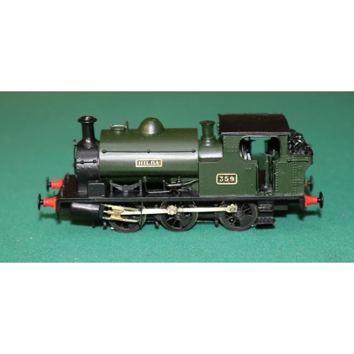 60 - A fine quality brass OO gauge 2-rail electric Great Western 0-6-0 outside cylinder saddle tank locom... 